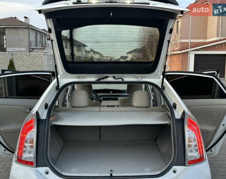 Белый Тойота Приус, объемом двигателя 1.8 л и пробегом 235 тыс. км за 11700 $, фото 48 на Automoto.ua