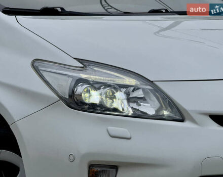 Белый Тойота Приус, объемом двигателя 1.8 л и пробегом 165 тыс. км за 12700 $, фото 75 на Automoto.ua