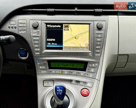 Белый Тойота Приус, объемом двигателя 1.8 л и пробегом 165 тыс. км за 12800 $, фото 38 на Automoto.ua