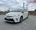 Белый Тойота Приус, объемом двигателя 1.8 л и пробегом 260 тыс. км за 10500 $, фото 1 на Automoto.ua