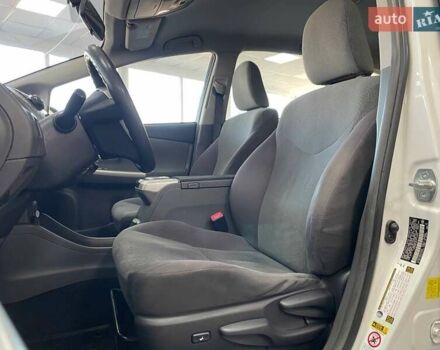 Белый Тойота Приус, объемом двигателя 1.79 л и пробегом 217 тыс. км за 10990 $, фото 34 на Automoto.ua