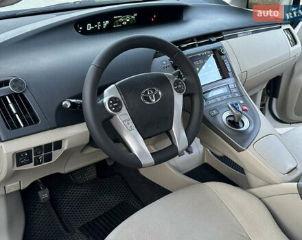 Белый Тойота Приус, объемом двигателя 1.8 л и пробегом 235 тыс. км за 11700 $, фото 55 на Automoto.ua