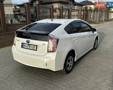 Белый Тойота Приус, объемом двигателя 1.8 л и пробегом 235 тыс. км за 11700 $, фото 4 на Automoto.ua