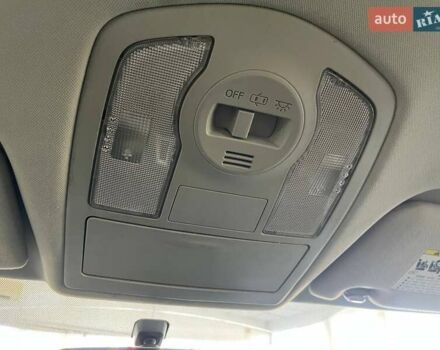 Белый Тойота Приус, объемом двигателя 1.79 л и пробегом 217 тыс. км за 10990 $, фото 42 на Automoto.ua