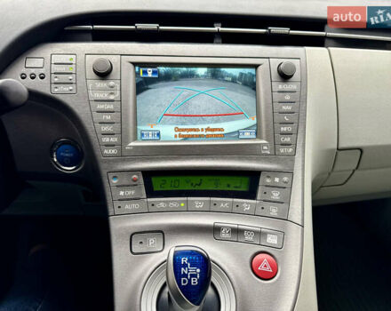 Белый Тойота Приус, объемом двигателя 1.8 л и пробегом 165 тыс. км за 12700 $, фото 46 на Automoto.ua