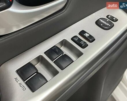 Белый Тойота Приус, объемом двигателя 1.79 л и пробегом 217 тыс. км за 10990 $, фото 17 на Automoto.ua