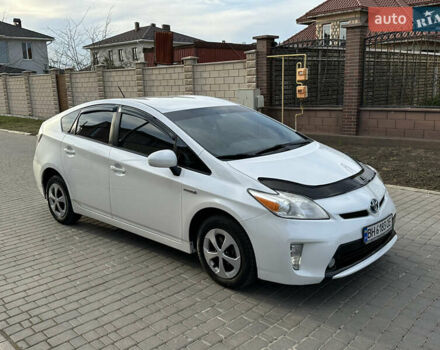 Белый Тойота Приус, объемом двигателя 1.8 л и пробегом 235 тыс. км за 11700 $, фото 5 на Automoto.ua