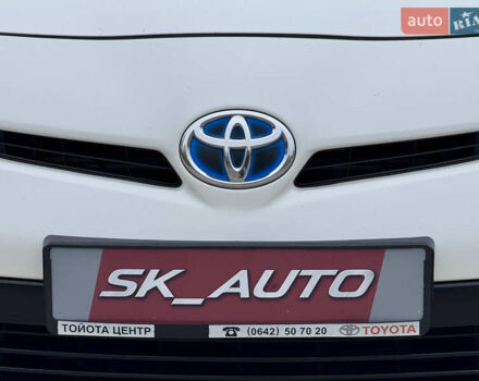 Белый Тойота Приус, объемом двигателя 1.8 л и пробегом 165 тыс. км за 12800 $, фото 66 на Automoto.ua