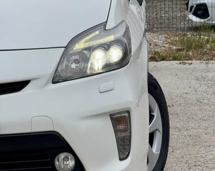 Белый Тойота Приус, объемом двигателя 1.8 л и пробегом 165 тыс. км за 12800 $, фото 64 на Automoto.ua