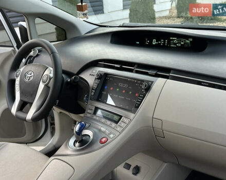 Белый Тойота Приус, объемом двигателя 1.8 л и пробегом 235 тыс. км за 11700 $, фото 37 на Automoto.ua