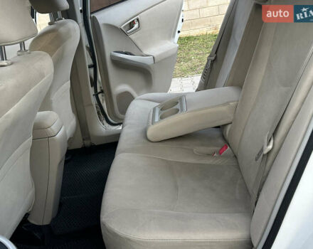 Белый Тойота Приус, объемом двигателя 1.8 л и пробегом 235 тыс. км за 11700 $, фото 51 на Automoto.ua