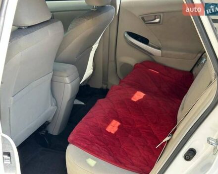 Белый Тойота Приус, объемом двигателя 1.8 л и пробегом 236 тыс. км за 10990 $, фото 12 на Automoto.ua