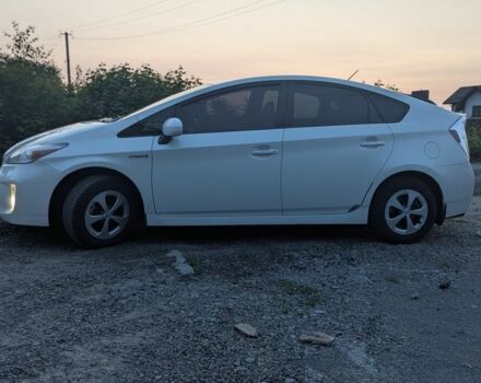 Белый Тойота Приус, объемом двигателя 1.8 л и пробегом 255 тыс. км за 11500 $, фото 3 на Automoto.ua