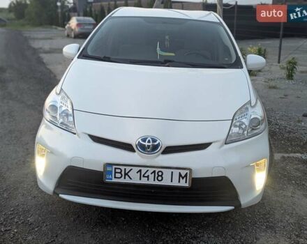 Белый Тойота Приус, объемом двигателя 1.8 л и пробегом 255 тыс. км за 11500 $, фото 1 на Automoto.ua