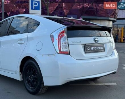 Білий Тойота Пріус, об'ємом двигуна 1.8 л та пробігом 284 тис. км за 7890 $, фото 5 на Automoto.ua