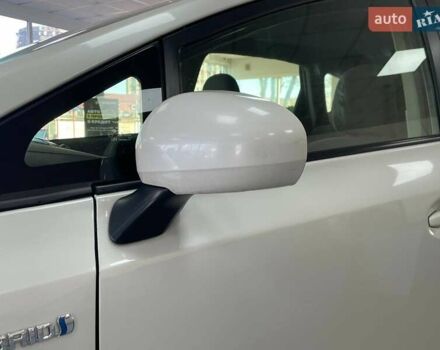 Белый Тойота Приус, объемом двигателя 1.79 л и пробегом 217 тыс. км за 10990 $, фото 15 на Automoto.ua