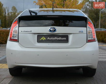 Белый Тойота Приус, объемом двигателя 1.8 л и пробегом 281 тыс. км за 9999 $, фото 12 на Automoto.ua