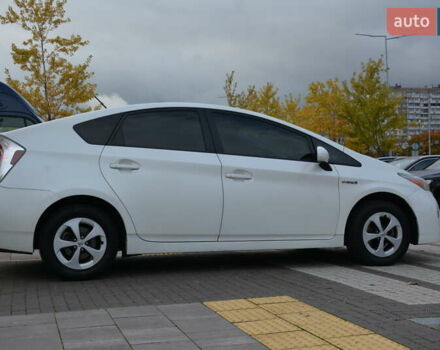 Белый Тойота Приус, объемом двигателя 1.8 л и пробегом 281 тыс. км за 9999 $, фото 11 на Automoto.ua