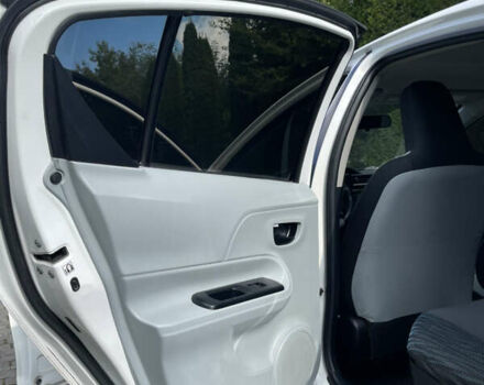 Білий Тойота Пріус, об'ємом двигуна 1.5 л та пробігом 181 тис. км за 8799 $, фото 18 на Automoto.ua