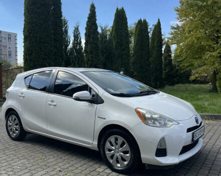 Білий Тойота Пріус, об'ємом двигуна 1.5 л та пробігом 181 тис. км за 8799 $, фото 7 на Automoto.ua