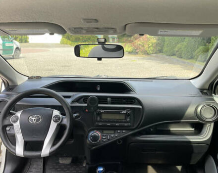 Білий Тойота Пріус, об'ємом двигуна 1.5 л та пробігом 181 тис. км за 9499 $, фото 26 на Automoto.ua