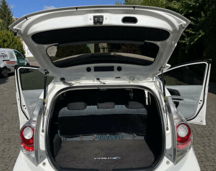 Білий Тойота Пріус, об'ємом двигуна 1.5 л та пробігом 181 тис. км за 9499 $, фото 12 на Automoto.ua