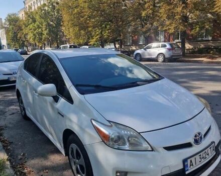 Белый Тойота Приус, объемом двигателя 1.79 л и пробегом 250 тыс. км за 10000 $, фото 5 на Automoto.ua
