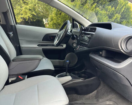 Білий Тойота Пріус, об'ємом двигуна 1.5 л та пробігом 181 тис. км за 9299 $, фото 23 на Automoto.ua