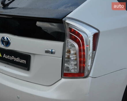 Белый Тойота Приус, объемом двигателя 1.8 л и пробегом 281 тыс. км за 9999 $, фото 16 на Automoto.ua