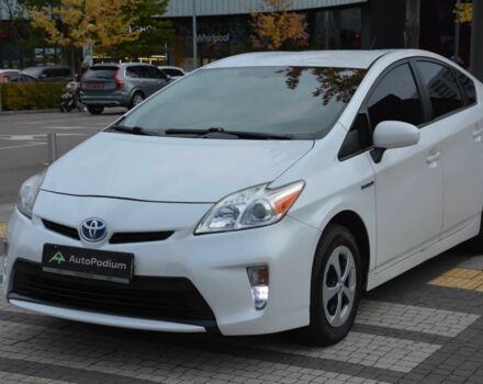 Білий Тойота Пріус, об'ємом двигуна 1.8 л та пробігом 280 тис. км за 10012 $, фото 1 на Automoto.ua