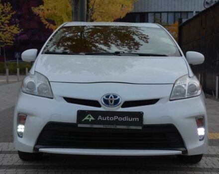 Білий Тойота Пріус, об'ємом двигуна 1.8 л та пробігом 280 тис. км за 10012 $, фото 2 на Automoto.ua