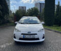 Білий Тойота Пріус, об'ємом двигуна 1.5 л та пробігом 181 тис. км за 9499 $, фото 4 на Automoto.ua