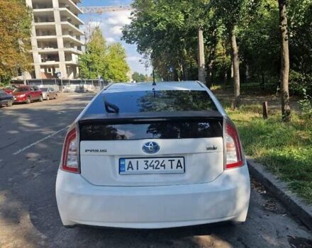 Белый Тойота Приус, объемом двигателя 1.79 л и пробегом 250 тыс. км за 10000 $, фото 1 на Automoto.ua