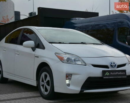 Белый Тойота Приус, объемом двигателя 1.8 л и пробегом 281 тыс. км за 9999 $, фото 4 на Automoto.ua