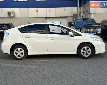 Белый Тойота Приус, объемом двигателя 1.8 л и пробегом 269 тыс. км за 10790 $, фото 4 на Automoto.ua