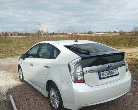 Белый Тойота Приус, объемом двигателя 1.8 л и пробегом 156 тыс. км за 13200 $, фото 4 на Automoto.ua