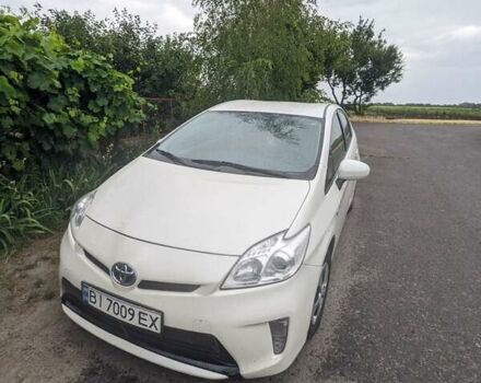 Белый Тойота Приус, объемом двигателя 1.8 л и пробегом 179 тыс. км за 12500 $, фото 1 на Automoto.ua