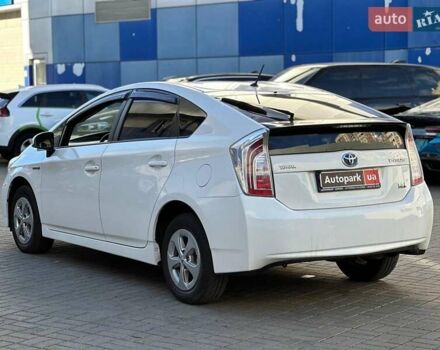 Белый Тойота Приус, объемом двигателя 1.8 л и пробегом 269 тыс. км за 10790 $, фото 6 на Automoto.ua