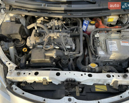 Білий Тойота Пріус, об'ємом двигуна 1.5 л та пробігом 98 тис. км за 8500 $, фото 11 на Automoto.ua