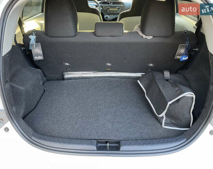 Білий Тойота Пріус, об'ємом двигуна 1.5 л та пробігом 98 тис. км за 8500 $, фото 9 на Automoto.ua