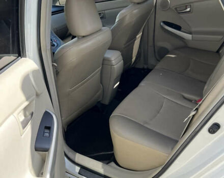Белый Тойота Приус, объемом двигателя 1.8 л и пробегом 125 тыс. км за 12300 $, фото 3 на Automoto.ua