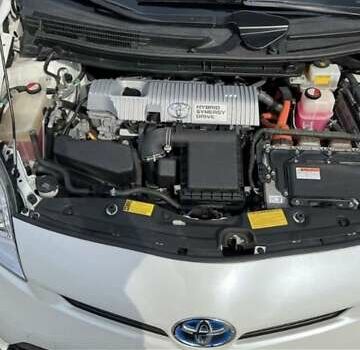 Белый Тойота Приус, объемом двигателя 1.8 л и пробегом 175 тыс. км за 11700 $, фото 9 на Automoto.ua