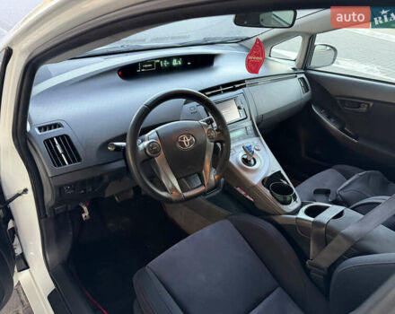 Тойота Приус 2014 в Одессе на Automoto.ua Белый Тойота Приус, объемом двигателя 1.8 л и пробегом 159 тыс. км за 13000 $, фото 11 на Automoto.ua