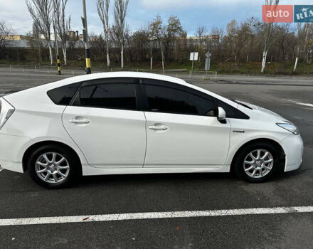 Белый Тойота Приус, объемом двигателя 1.8 л и пробегом 137 тыс. км за 13200 $, фото 6 на Automoto.ua