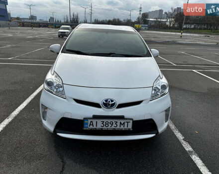 Белый Тойота Приус, объемом двигателя 1.8 л и пробегом 137 тыс. км за 13200 $, фото 2 на Automoto.ua
