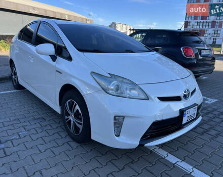 Белый Тойота Приус, объемом двигателя 1.8 л и пробегом 177 тыс. км за 15300 $, фото 4 на Automoto.ua