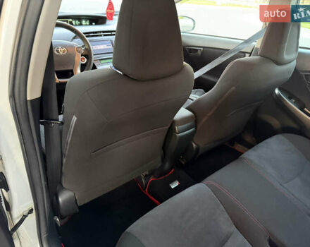 Тойота Приус 2014 в Одессе на Automoto.ua Белый Тойота Приус, объемом двигателя 1.8 л и пробегом 159 тыс. км за 13000 $, фото 16 на Automoto.ua