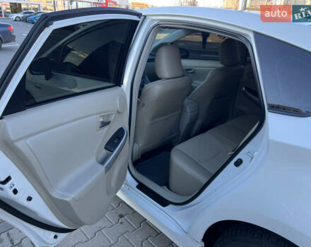 Белый Тойота Приус, объемом двигателя 1.8 л и пробегом 177 тыс. км за 15300 $, фото 11 на Automoto.ua