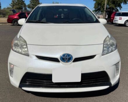 Белый Тойота Приус, объемом двигателя 1.8 л и пробегом 86 тыс. км за 6400 $, фото 1 на Automoto.ua