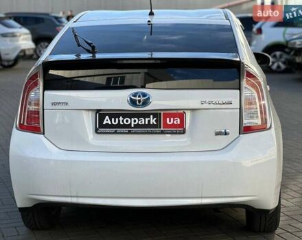 Белый Тойота Приус, объемом двигателя 1.8 л и пробегом 269 тыс. км за 10790 $, фото 5 на Automoto.ua
